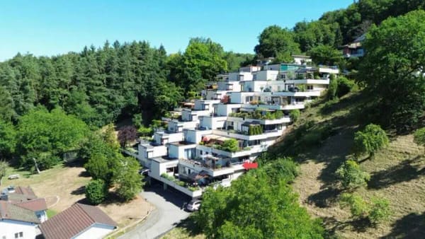 Immobilie in Küssaberg - Traumhafte Terrassenwohnung mit Panoramablick, XXL-Terrasse und hochwertiger Sanierung - Bild 0