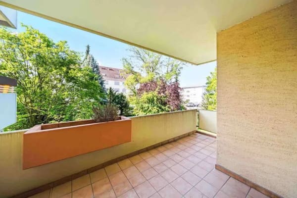 Immobilie in Gundelfingen - BEZUGSFREIE renovierungsbedürftige schöne Dreizimmerwohnung - Bild 1