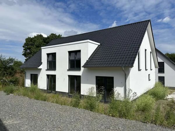 Immobilie in Holle - Ein Doppelhaus - zum Fertigstellen - Bild 1