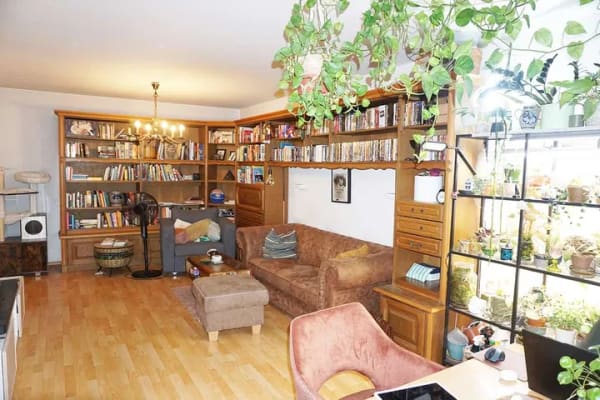 Immobilie in Ottobrunn - Lassen Sie Ihrer Phantasie freien Lauf - Sanierungsbedürftige 2-Zimmer-Wohnung in ruhiger Lage - Bild 2