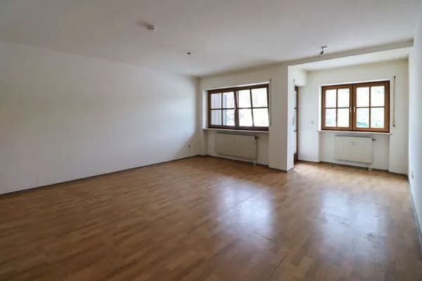 Immobilie in Schongau - Sofort verfügbar: Leerstehende 1-Zimmer-Wohnung mit Tiefgaragenstellplatz in Schongau - Bild 1