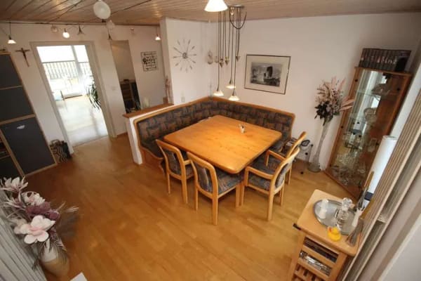 Immobilie in Adlkofen - Großzügiges Einfamilienhanghaus mit Pool, Whirlpool und besonderem Wohnkomfort! - Bild 1