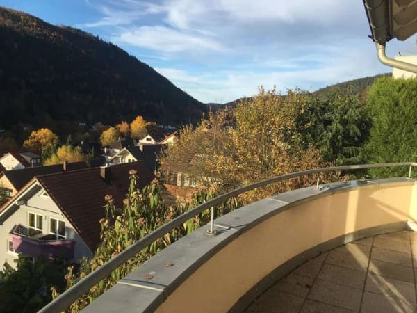 Immobilie in Höfen an der Enz - Einfamilienhaus mit Einliegerwohnung - Bild 3