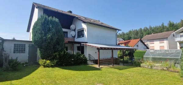Immobilie in Bad Emstal - Großzügiges Einfamilienhaus mit ca. 180 m² Wohnfläche auf 816 m² Grundstück - Bild 1