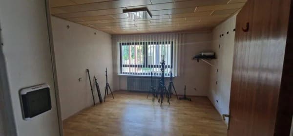 Immobilie in Bad Emstal - Großzügiges Einfamilienhaus mit ca. 180 m² Wohnfläche auf 816 m² Grundstück - Bild 4