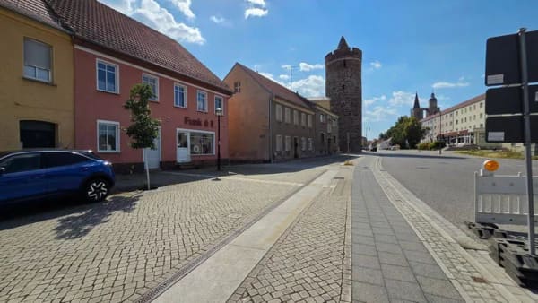 Immobilie in Jüterbog - Saniertes Wohnhaus mit kleiner Gewerbeeinheit und Einlieger- oder Gästewohnung in bester Lage in Jüterbog - Bild 1
