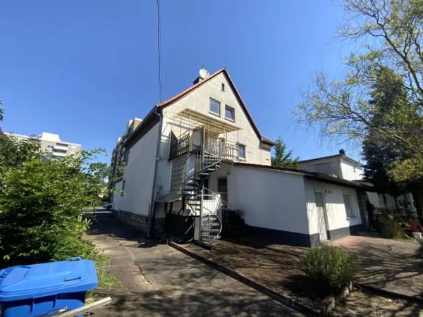 Immobilie in Rodenbach - 1- 2 Familienhaus mit Gewerbe und Halle - Teilweise sanierungsbedürftig - Bild 1