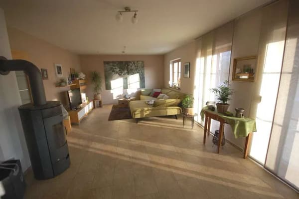 Immobilie in Hohenpolding - TOP - Haushälfte in 2er WEG mit Garten und 2 Terrassen - PROVISIONSFREI - Bild 2