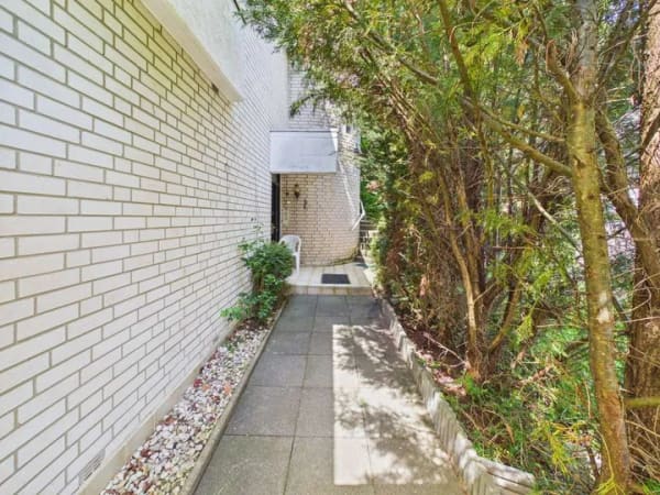 Immobilie in Bad Münstereifel - Entdecken Sie dieses Einfamilienhaus in zentraler Lage von Bad Münstereifel! - Bild 2