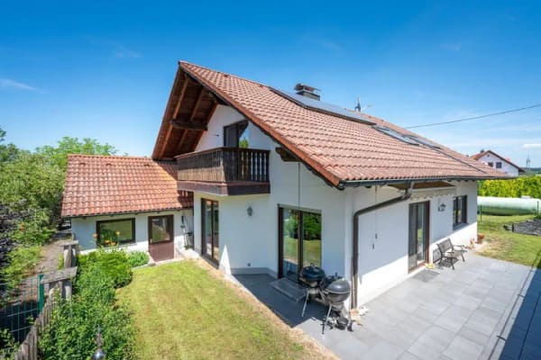 Immobilie in Egenhofen - AIGNER- Gepflegtes Einfamilienhaus mit durchdachter Raumaufteilung in familienfreundlicher Umgebung - Bild 0