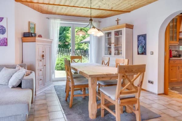 Immobilie in Egenhofen - AIGNER- Gepflegtes Einfamilienhaus mit durchdachter Raumaufteilung in familienfreundlicher Umgebung - Bild 1