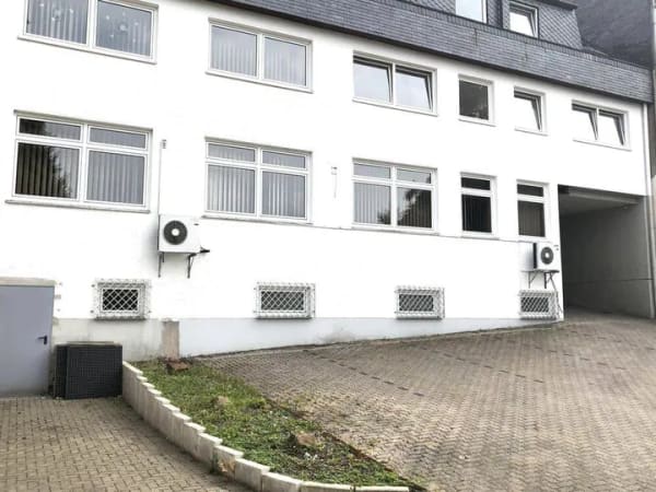 Immobilie in Remscheid - Gepflegtes und vermietetes Wohn- und Geschäftshaus in zentrumsnaher Lage - Bild 2