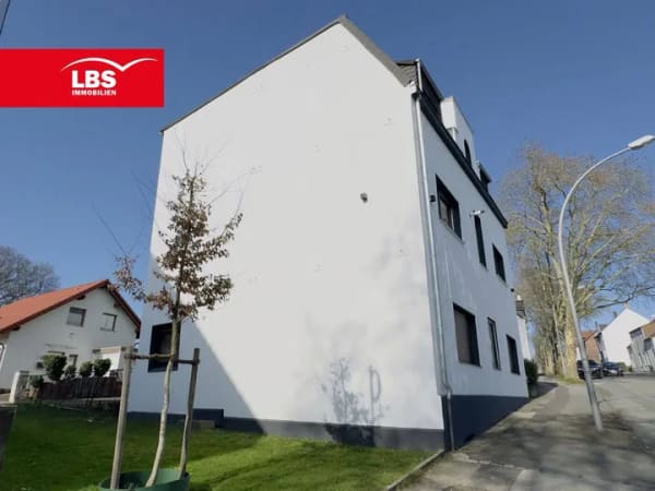 Immobilie in Gladbeck - Freistehendes, saniertes Dreifamilienhaus mit 274 m² Wohnfläche in Gladbeck - Bild 2