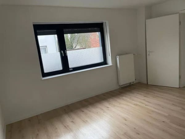 Immobilie in Gladbeck - Freistehendes, saniertes Dreifamilienhaus mit 274 m² Wohnfläche in Gladbeck - Bild 4