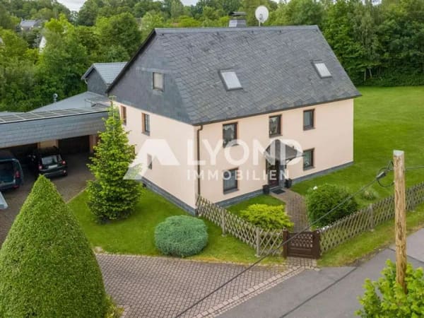 Immobilie in Erlau - Tischlerei mit Produktionshallen, Wohnhaus, Pool & Wellnessbereich auf 5.500 m² - Bild 1