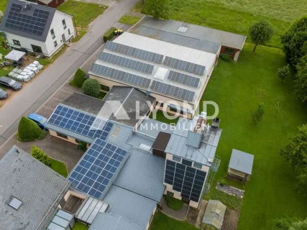 Immobilie in Erlau - Tischlerei mit Produktionshallen, Wohnhaus, Pool & Wellnessbereich auf 5.500 m² - Bild 2