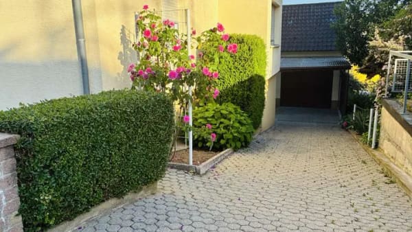 Immobilie in Schwaigern - Haus sucht Familie- Zweifamilienhaus mit Garage in sonniger ruhiger Wohngebietslage zu verkaufen! - Bild 3