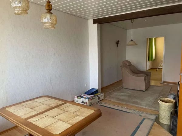 Immobilie in Ingersheim - Ideal für Hobby und Handwerk: 1-2 Familienhaus mit großer Scheune, in ruhiger Ortlage - Bild 2