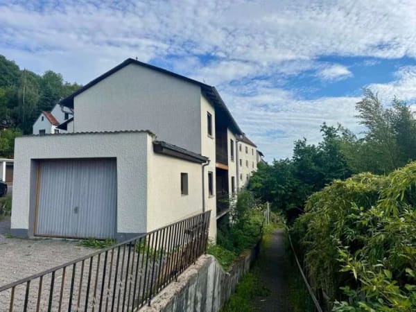 Immobilie in Mengerskirchen - Zweifamilienhaus in Mengerskirchen - Bild 0