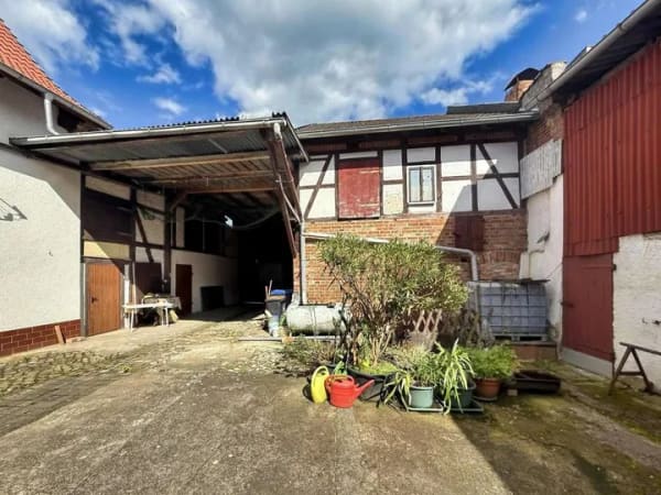 Immobilie in Oschersleben - Historischer 4-Seiten-Hof mit Fachwerkhaus, Nebengebäuden und großem Potenzial in Hordorf! - Bild 3