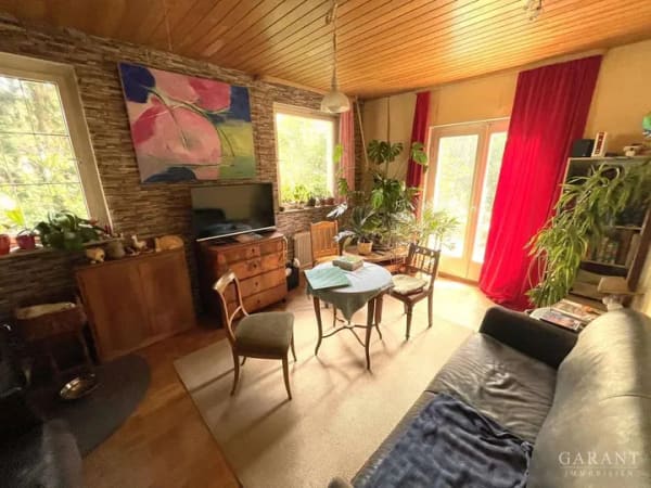Immobilie in Oberstenfeld - * Charmantes Einfamilienhaus mit Walmdach * freistehend * herrliche Lage * - Bild 2
