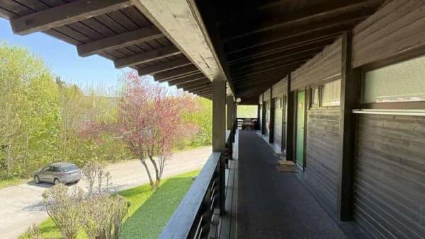 Immobilie in Siegsdorf - Idylle pur! Modernisiertes Ferienappartement im Ferienpark VORAUF - Bild 2