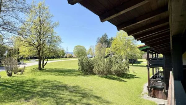 Immobilie in Siegsdorf - Idylle pur! Modernisiertes Ferienappartement im Ferienpark VORAUF - Bild 3