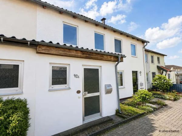Immobilie in Celle - Kleines Haus mit großem Potenzial – Reihenmittelhaus zum Verwirklichen! - Bild 0