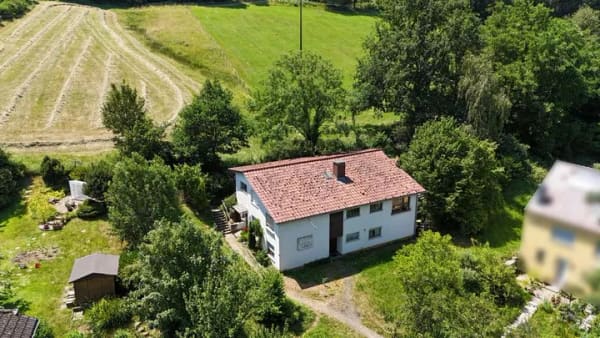 Immobilie in Sulzburg - Architektonisches Wohnjuwel mit Einliegerwohnung – Großzügiges Zuhause in ruhiger Ortsrandlage - Bild 0