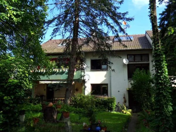 Immobilie in Sasbach am Kaiserstuhl - Sanierungseinheit mit viel Potenzial ! Zwangsversteigerung ! - Bild 0