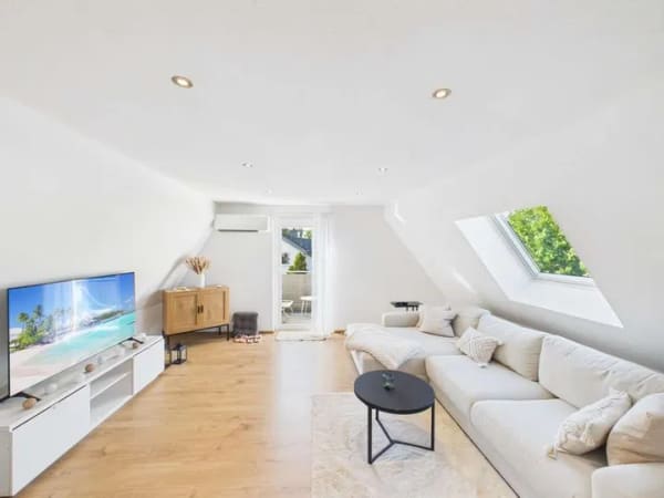Immobilie in Ketsch - Gemütliche Dachgeschosswohnung mit Klimaanlage und Balkon - Bild 0
