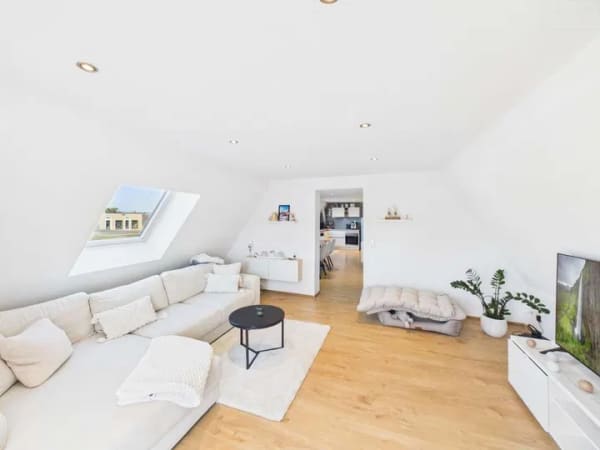 Immobilie in Ketsch - Gemütliche Dachgeschosswohnung mit Klimaanlage und Balkon - Bild 1