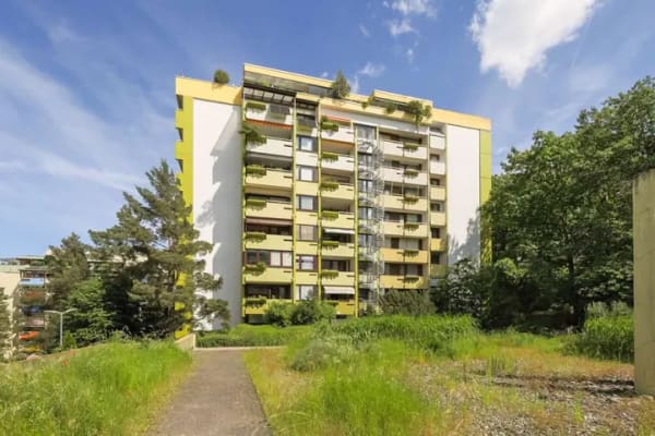 Immobilie in Eisingen - Licht, Weitblick und Sonne – 3-Zimmer-Wohnung mit Garage und zwei Südbalkonen! - Bild 2