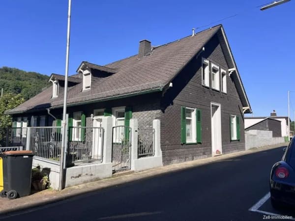 Immobilie in Kaub - Schönes, großzügiges Ein- bis Zweifamilienhaus mit Ferienwohnung auf einem 999 m² großen Grundstück - Bild 2