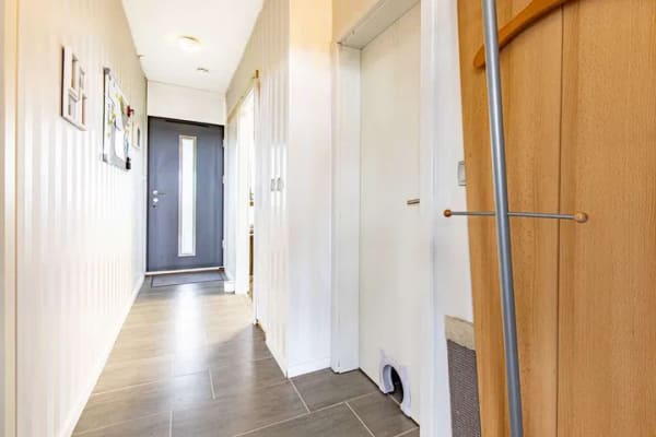 Immobilie in Emden - Helle Eigentumswohnung mit Balkon, modernem Bad und Fahrstuhl - Bild 1