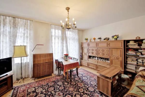 Immobilie in Baden-Baden - Vermietete Erdgeschosswohnung im denkmalgeschützten Altbau mit schöner Terrasse - Bild 4