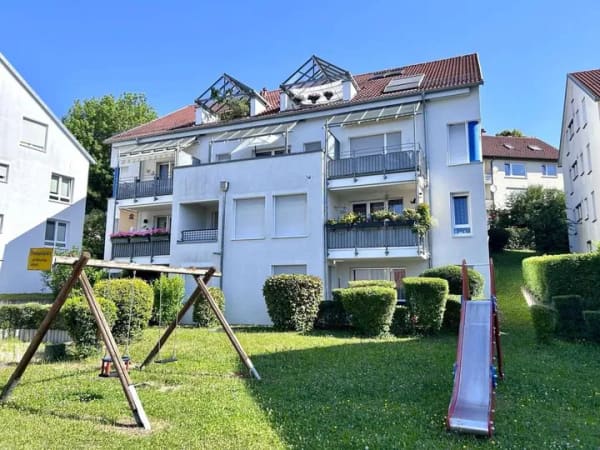 Immobilie in Altbach - Lichtdurchflutet und Gepflegt: 3-Zimmer Wohnung mit Balkon, Einbauküche und TG-Stellplatz - Bild 0