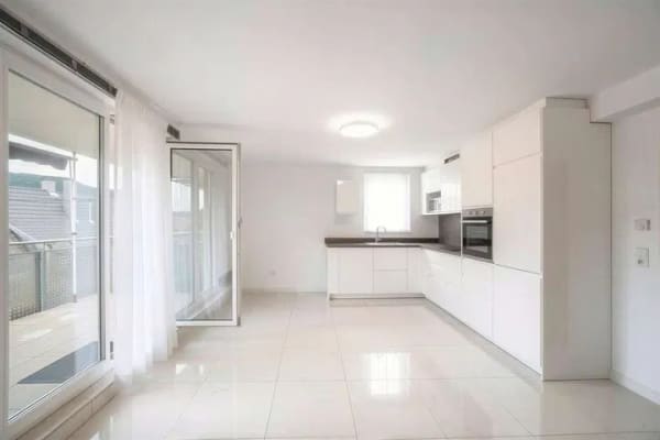 Immobilie in Neuffen - Wohnen mit Weitblick – Moderne 3-Zimmer-Wohnung mit Traumterrasse - Bild 1