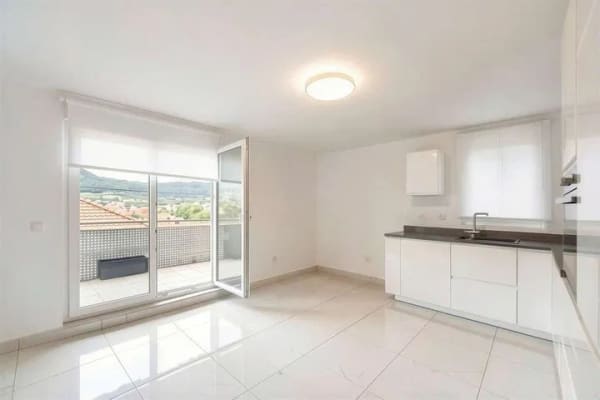 Immobilie in Neuffen - Wohnen mit Weitblick – Moderne 3-Zimmer-Wohnung mit Traumterrasse - Bild 2