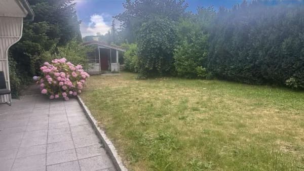 Immobilie in Lamspringe - Ein charmantes Haus mit großzügigem Garten, Keller und Garage in Lamspringe - Bild 2
