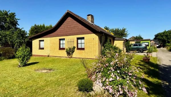 Immobilie in Sankt Michaelisdonn - Einfamilienhaus / erschlossenes Baugrundstück  in Sankt Michaelisdonn - Bild 3