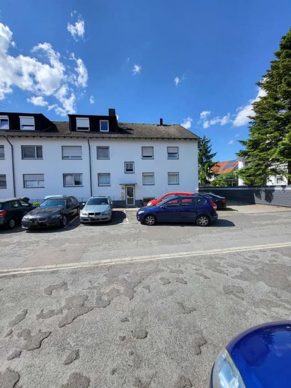 Immobilie in Pfungstadt - Reserviert ! 4-Zi.-Wohnung mit Balkon, Garage u. Kellerraum 1. OG in ruhiger Lage von Eschollbrücken - Bild 2