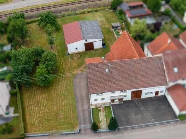 Immobilie in Straßberg - Ehemaliges Bauernhaus mit Potenzial - Bild 1
