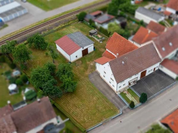 Immobilie in Straßberg - Ehemaliges Bauernhaus mit Potenzial - Bild 2