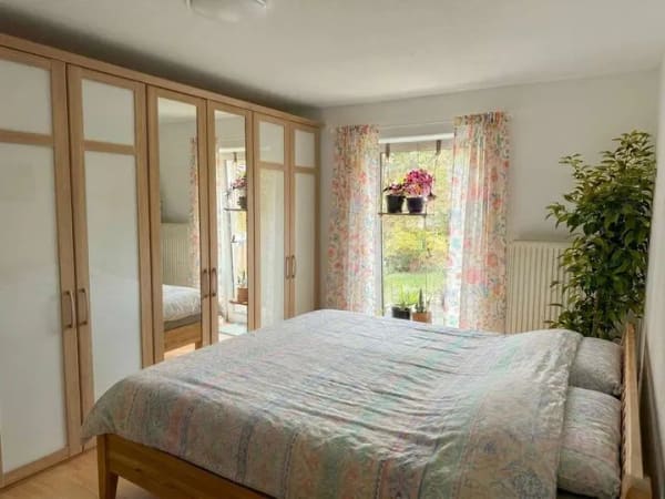 Immobilie in Oberammergau - Bezugsfreie 5-Zimmer-Wohnung mit großem Alpengarten und Bachzugang - Bild 2