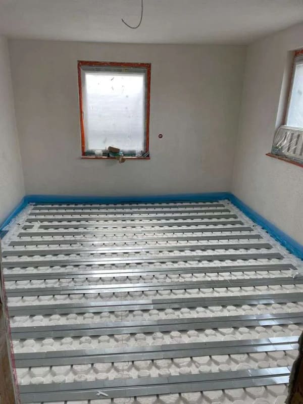 Immobilie in Jettingen - Investitionschance: 7-Familienhaus in fortgeschrittener Kernsanierung – nur Innenausbau fertigstelle - Bild 1
