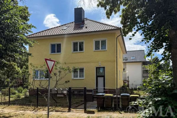Immobilie in Falkensee - Solides Mehrfamilienhaus aus 1940 mit drei vermieteten Wohneinheiten - Bild 3
