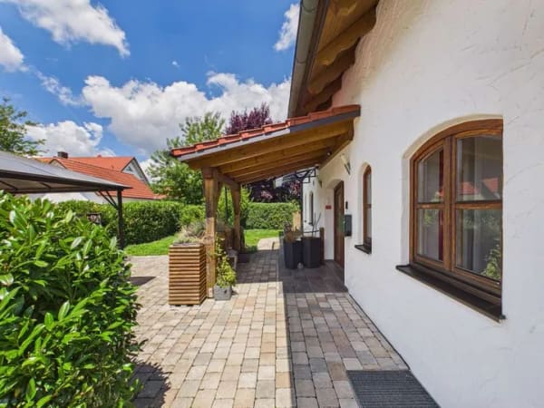 Immobilie in Tiefenbach - Mehr Platz. Mehr Garten. Mehr Zuhause. Großzügiges Einfamilienhaus in ruhiger Wohnlage von Ast - Bild 2