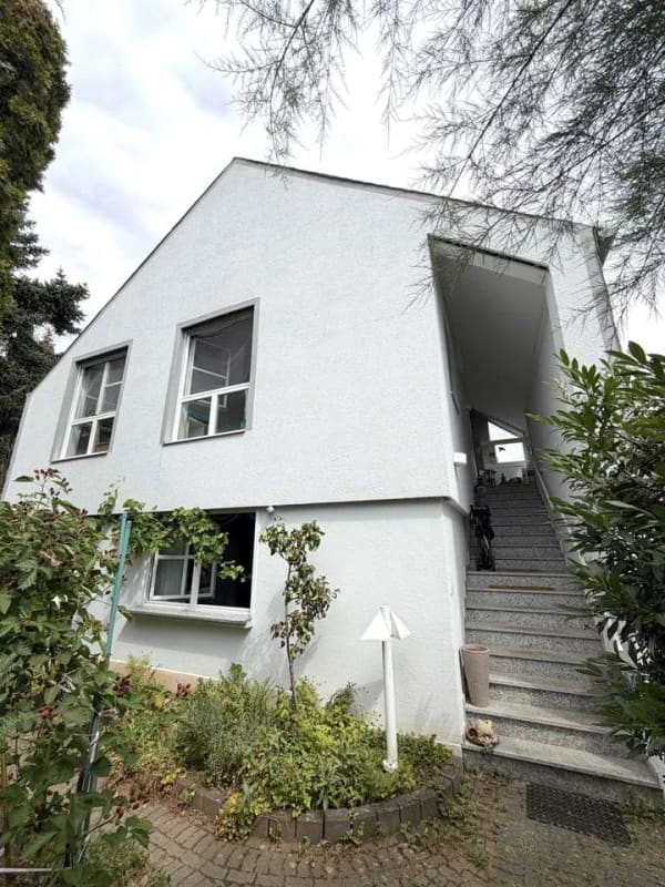 Immobilie in Harxheim - -Rossellit Immobilien- Großzügig Wohnen über den Dächern Rheinhessens - Bild 1