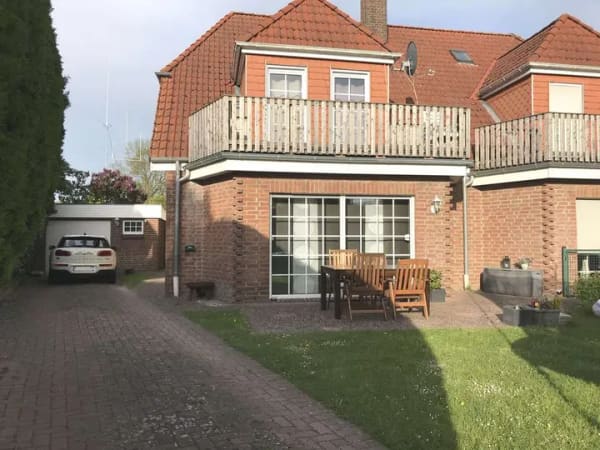 Immobilie in Süsel - Doppelhaus mit 3 Wohnungen in Groß Meinsdorf bei Eutin - Bild 1
